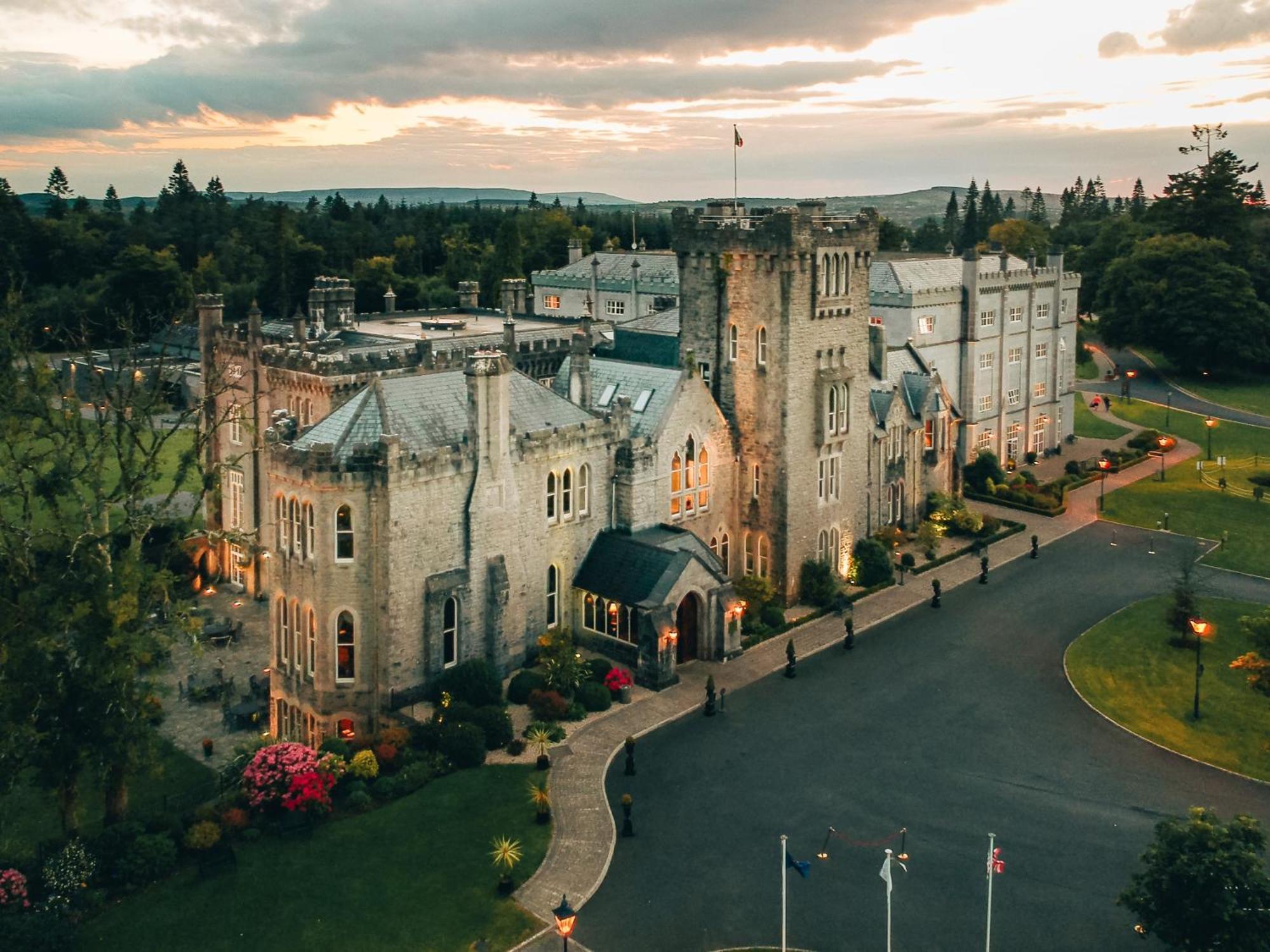 Kilronan Castle Hotel & Spa Ballyfarnon ภายนอก รูปภาพ